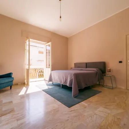 Ficu Palace *