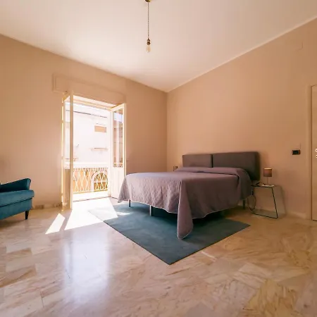 Ficu Palace *
